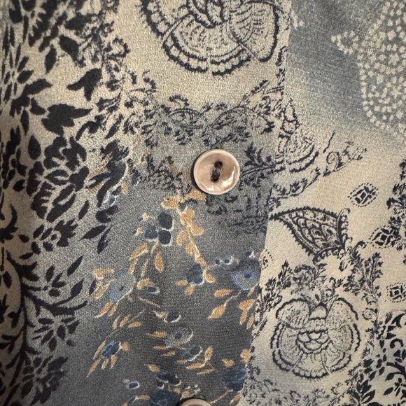 Lane Bryant Gray Subtle Print Blouse   PLUS:  18/20   #Q - Picture 6 of 10